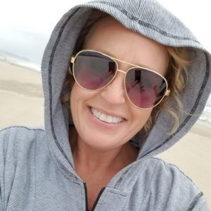 Meet your Posher, Jenn